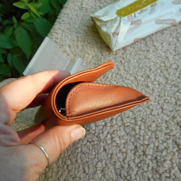 *SOLD* Vintage Coach  Hard  Eyeglasses Case New in British Tan, 7243 - Picture 4 of 7